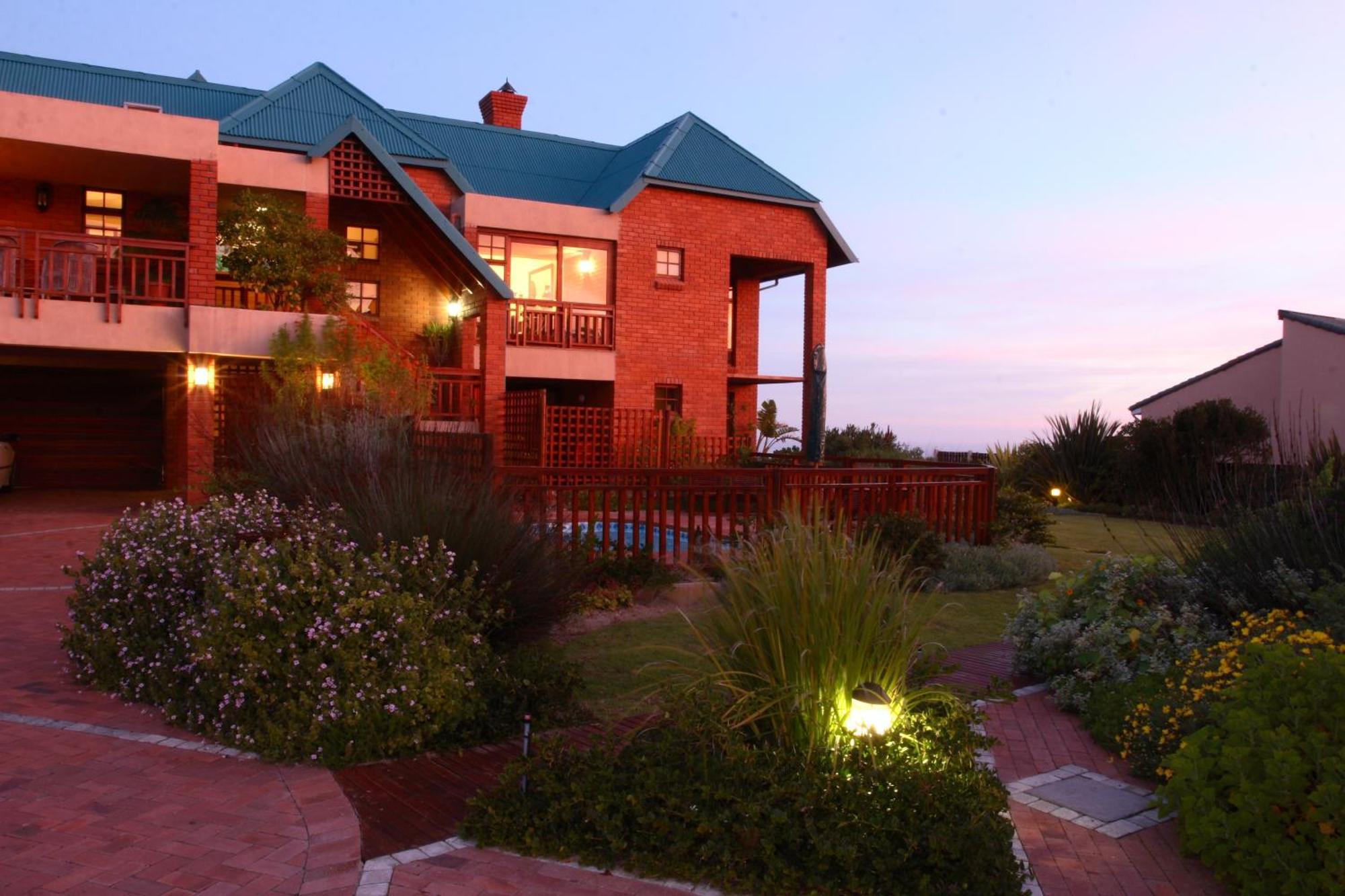 Dolphin Dunes Guesthouse Wilderness Exterior photo